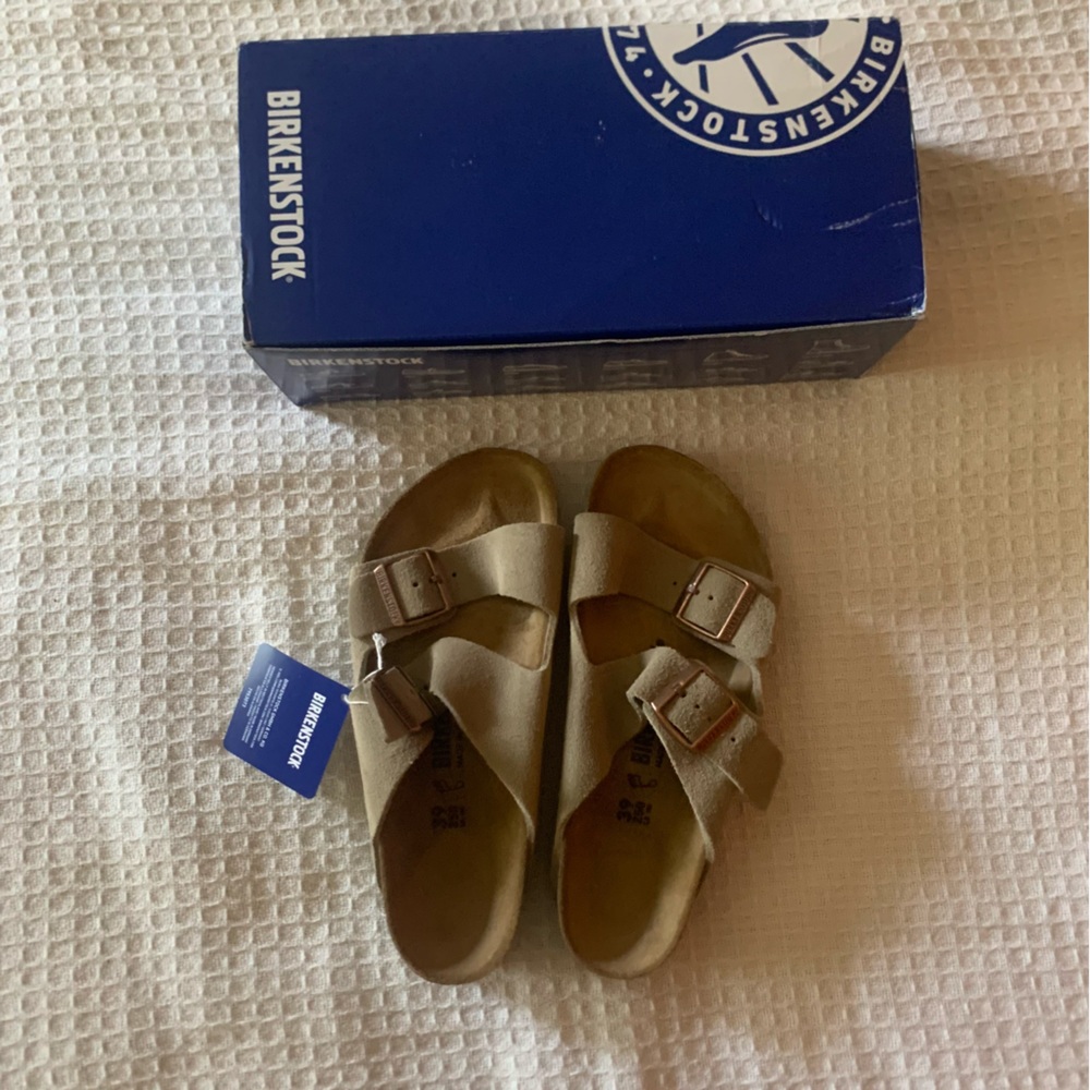 NWT Birkenstock Arizona 🌟